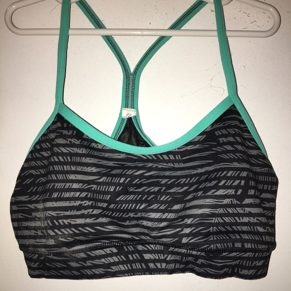 Lululemon sports bra